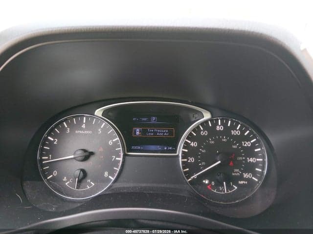 2017 NISSAN PATHFINDER PLATINUM/S/SL/SV 7