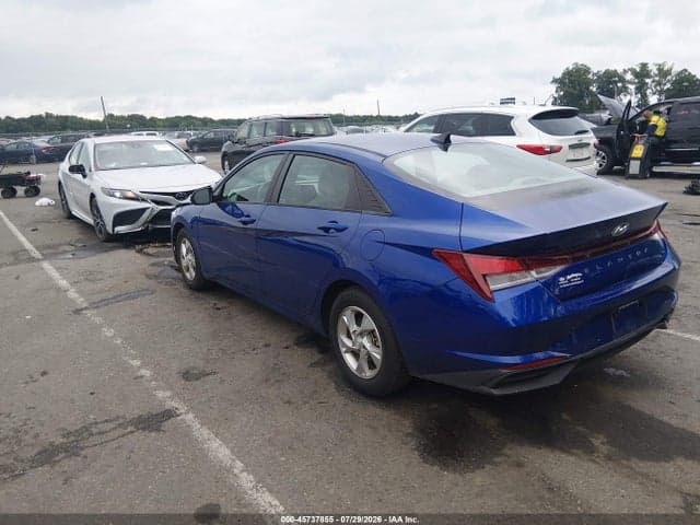 2022 HYUNDAI ELANTRA SE 3