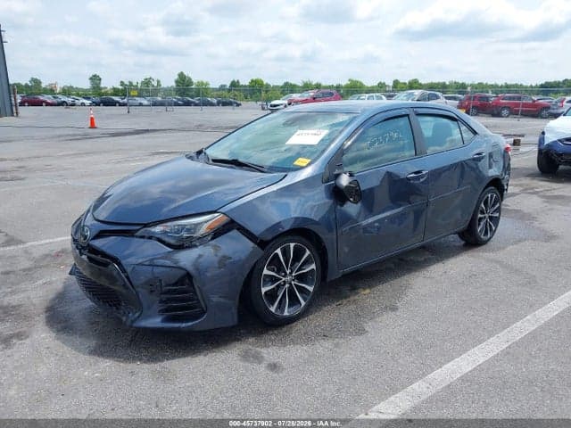 2017 TOYOTA COROLLA SE 2