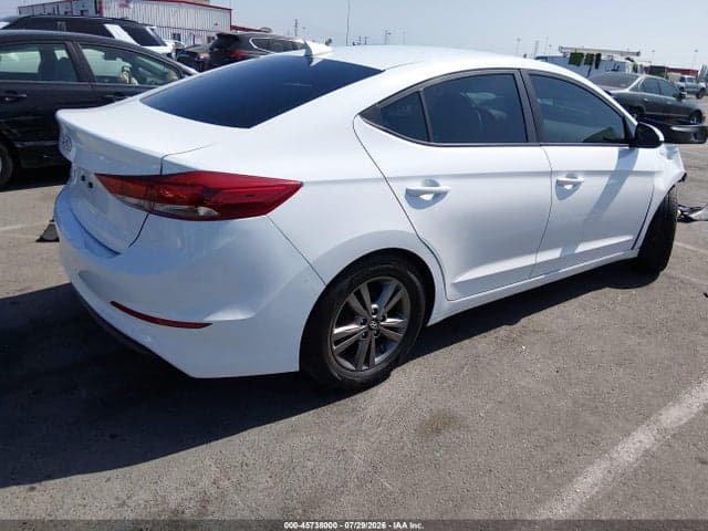 2017 HYUNDAI ELANTRA SE 4