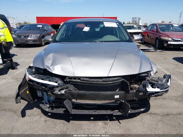 2025 HYUNDAI ELANTRA SE 13