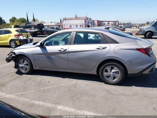 2025 HYUNDAI ELANTRA SE 15