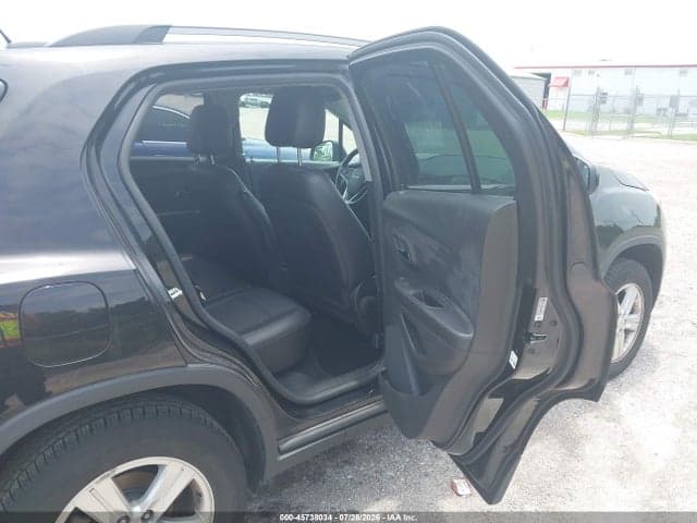 2019 CHEVROLET TRAX LT 8