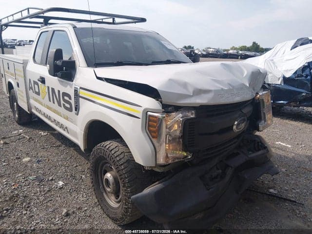 2018 FORD F-350 XL 16
