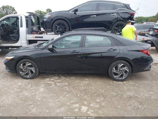 2025 HYUNDAI ELANTRA SEL SPORT 14