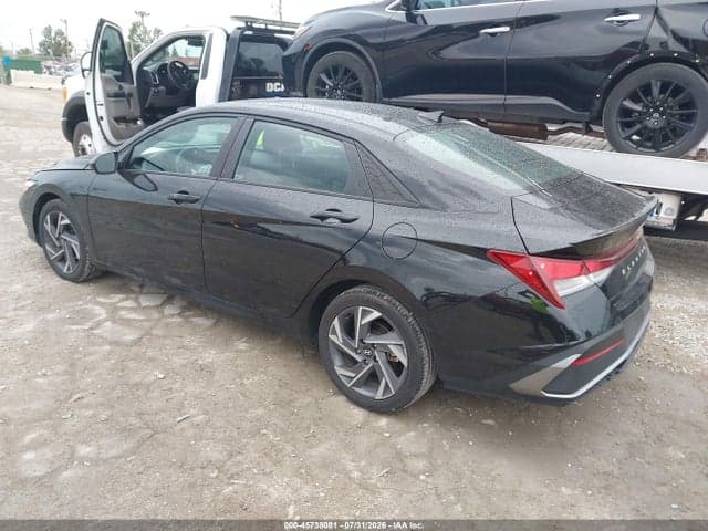 2025 HYUNDAI ELANTRA SEL SPORT 3