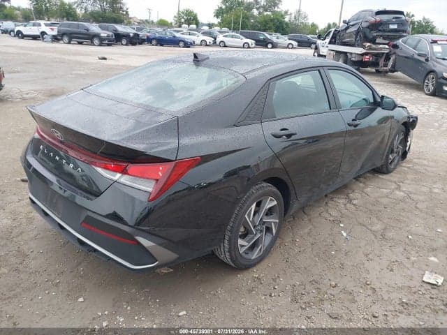 2025 HYUNDAI ELANTRA SEL SPORT 4