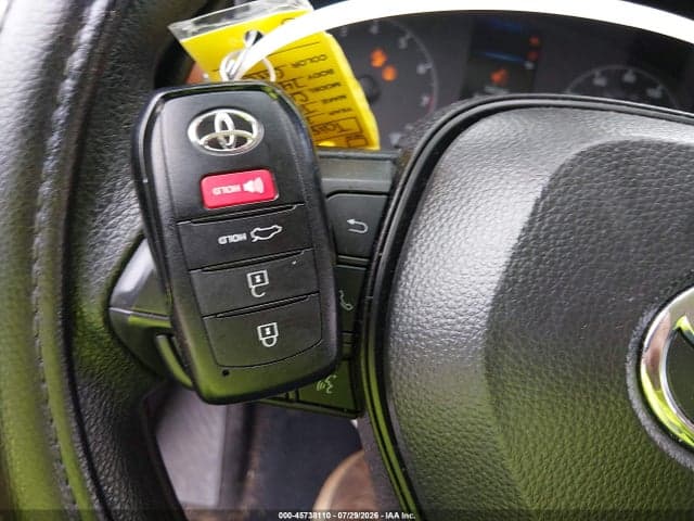 2025 TOYOTA COROLLA LE 11