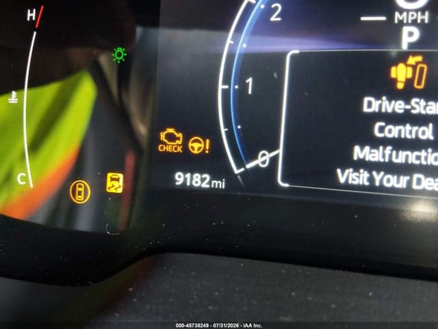 2024 TOYOTA COROLLA CROSS XLE 15