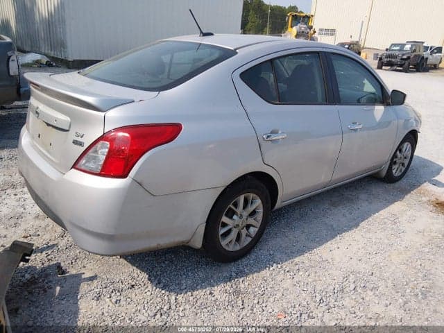 2018 NISSAN VERSA 1.6 SV 4