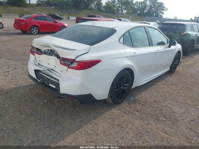 2026 TOYOTA CAMRY SE 4