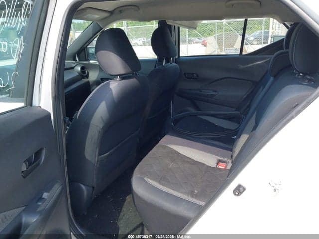 2019 NISSAN KICKS S 8
