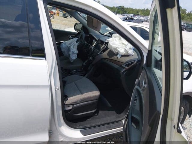 2017 HYUNDAI SANTA FE SE 5