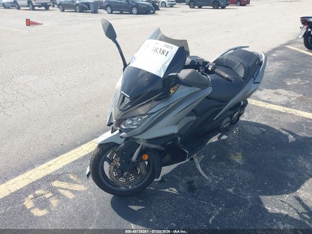 2022 KYMCO USA INC AK 550 2