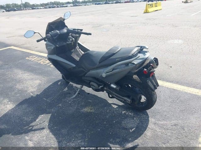 2022 KYMCO USA INC AK 550 3