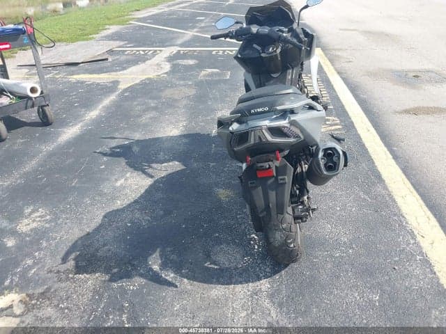 2022 KYMCO USA INC AK 550 6