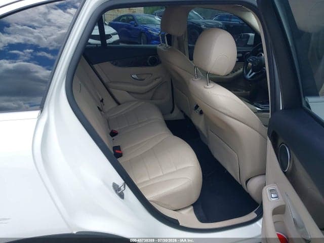2020 MERCEDES-BENZ GLC 300 8