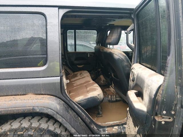 2018 JEEP WRANGLER UNLIMITED SAHARA 4X4 8