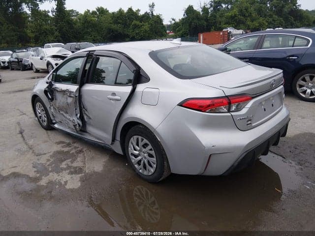 2026 TOYOTA COROLLA SE 3