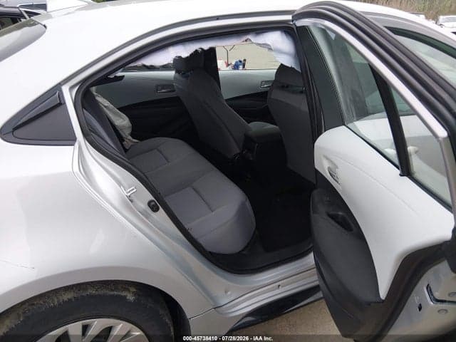 2026 TOYOTA COROLLA SE 8