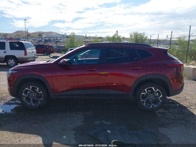2025 CHEVROLET TRAX FWD LT 14