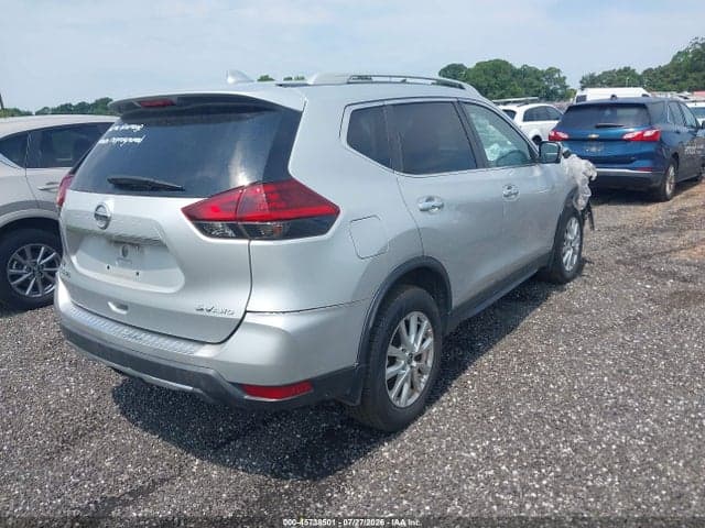 2018 NISSAN ROGUE SV 4