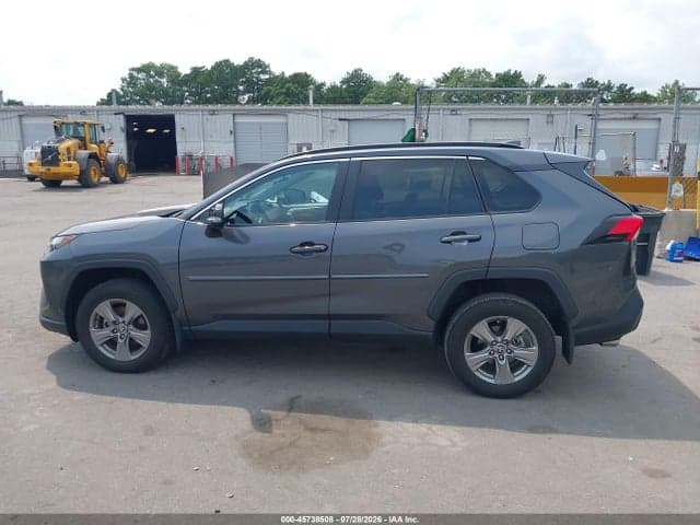 2024 TOYOTA RAV4 XLE 15