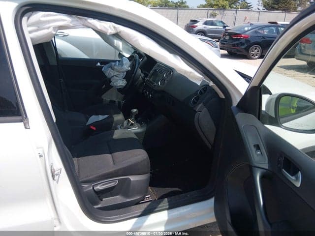 2017 VOLKSWAGEN TIGUAN 2.0T/2.0T S 5