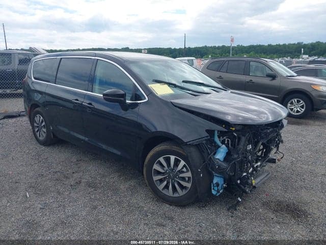 2023 CHRYSLER PACIFICA HYBRID TOURING L - 1