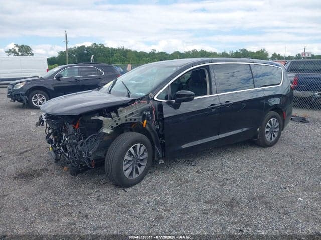 2023 CHRYSLER PACIFICA HYBRID TOURING L 2