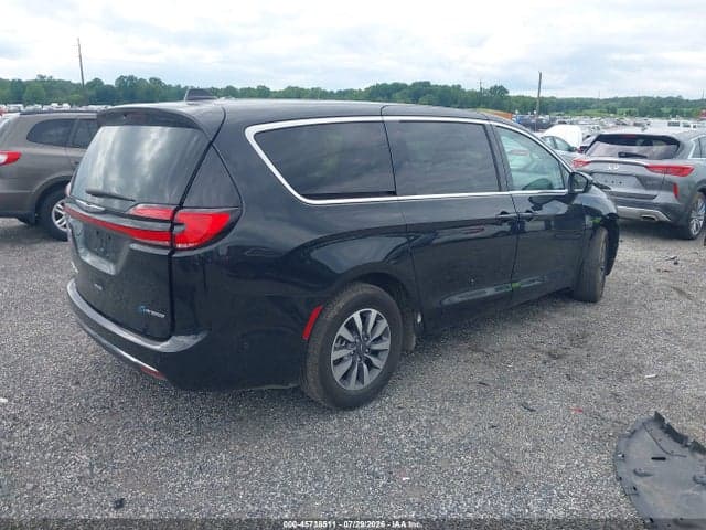 2023 CHRYSLER PACIFICA HYBRID TOURING L 4
