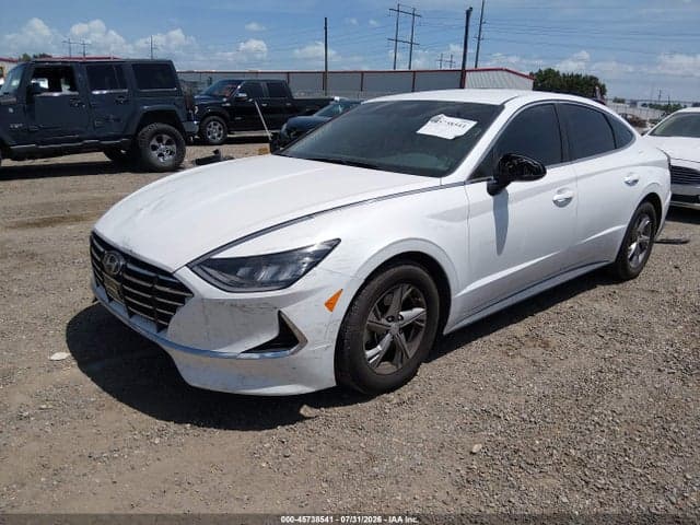 2022 HYUNDAI SONATA SE 2
