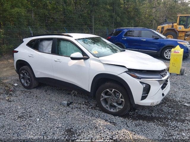 2025 CHEVROLET TRAX FWD LT - 1