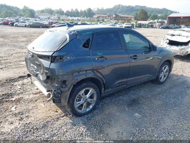 2022 HYUNDAI KONA SEL 4