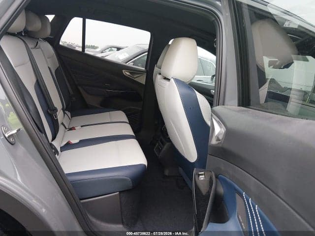 2025 VOLKSWAGEN ID.4 PRO S PLUS 8