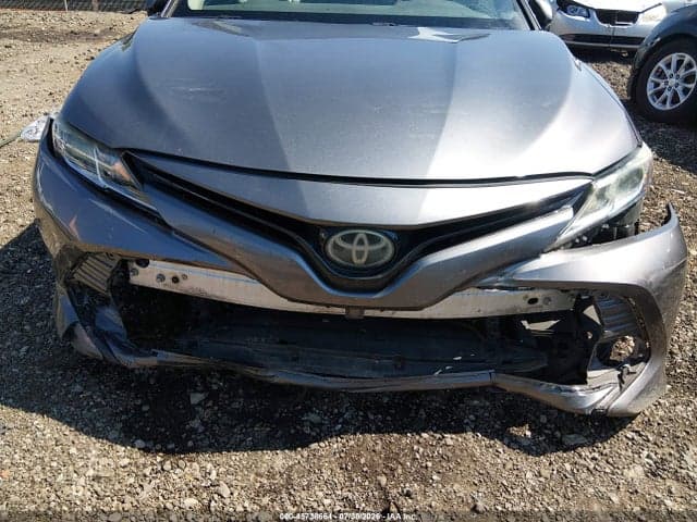 2018 TOYOTA CAMRY LE 6