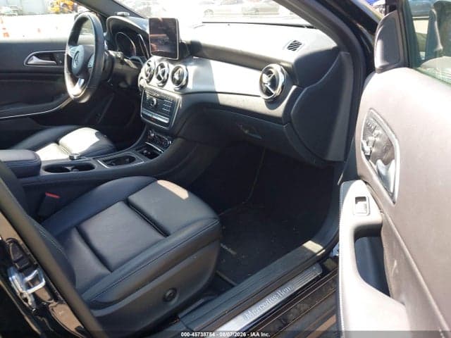2019 MERCEDES-BENZ GLA 250 4MATIC 5