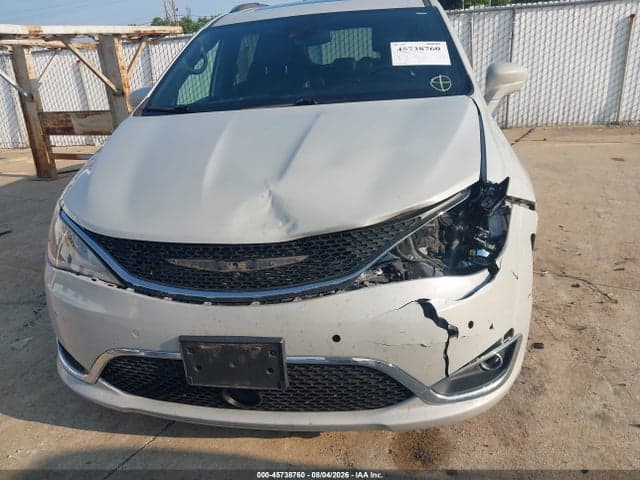 2019 CHRYSLER PACIFICA 35TH ANNIVERSARY TOURING L PLUS 17