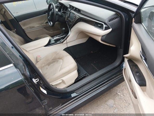 2018 TOYOTA CAMRY HYBRID LE 5