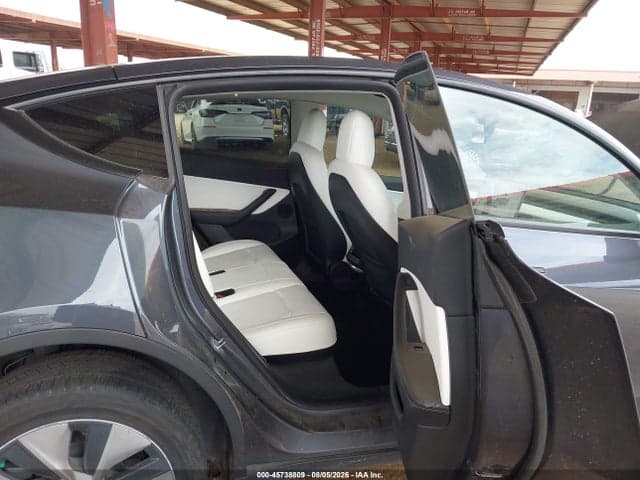2022 TESLA MODEL Y LONG RANGE DUAL MOTOR ALL-WHEEL DRIVE 8