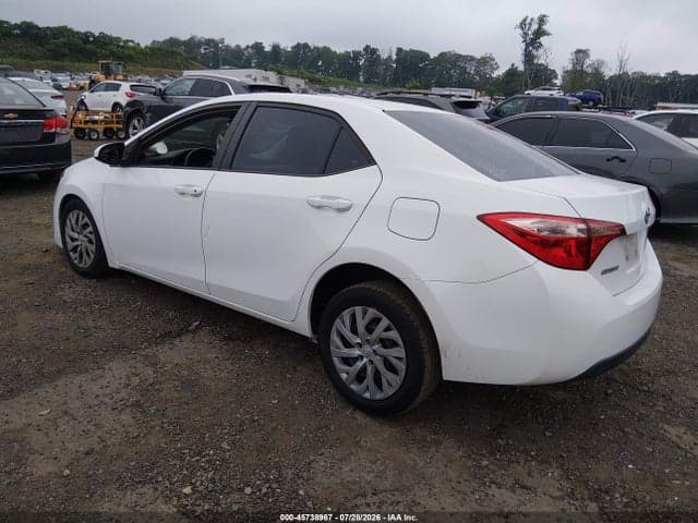 2017 TOYOTA COROLLA LE 3
