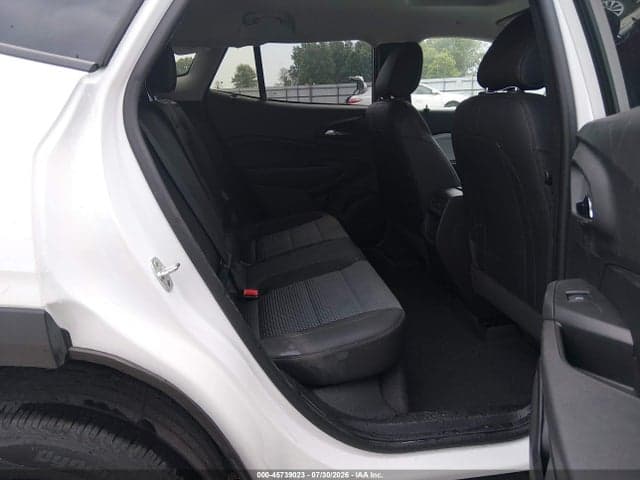 2025 CHEVROLET TRAX FWD LT 8