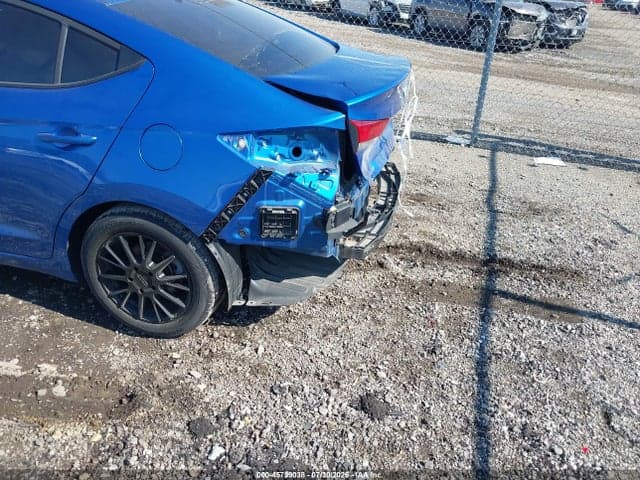 2018 HYUNDAI ELANTRA SEL 6