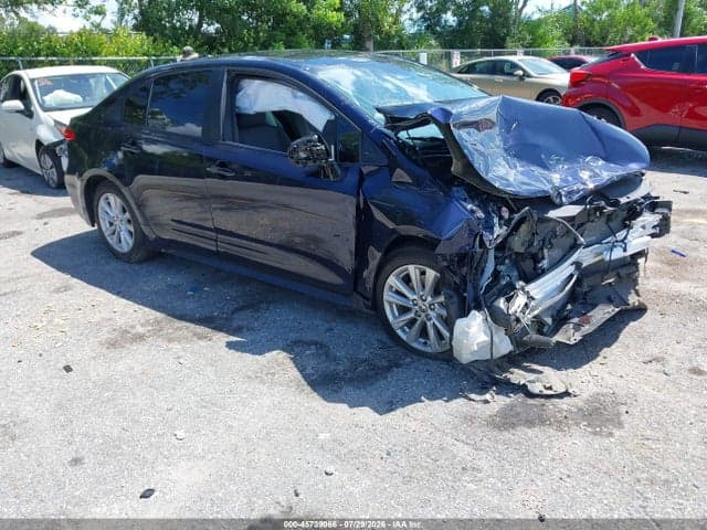 2024 TOYOTA COROLLA LE 1