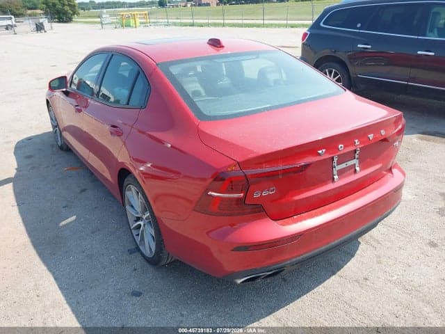 2020 VOLVO S60 T6 MOMENTUM 3