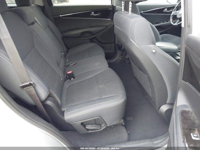 2018 KIA SORENTO 2.4L LX 8