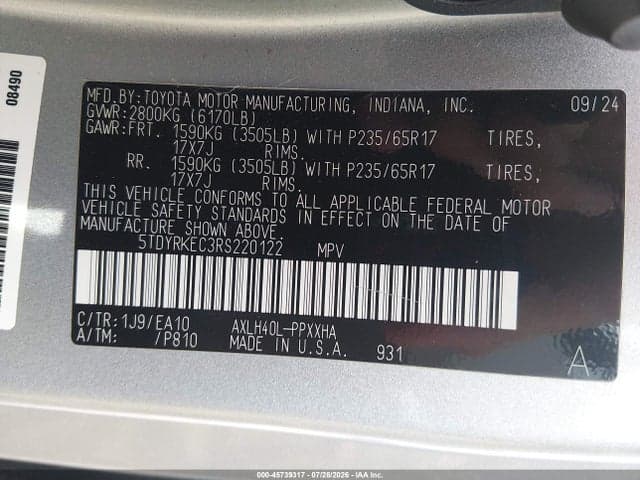 2024 TOYOTA SIENNA XLE 9