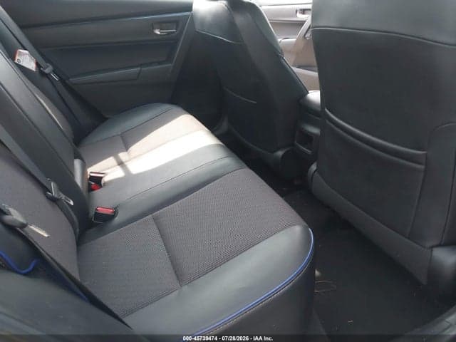 2018 TOYOTA COROLLA SE 8