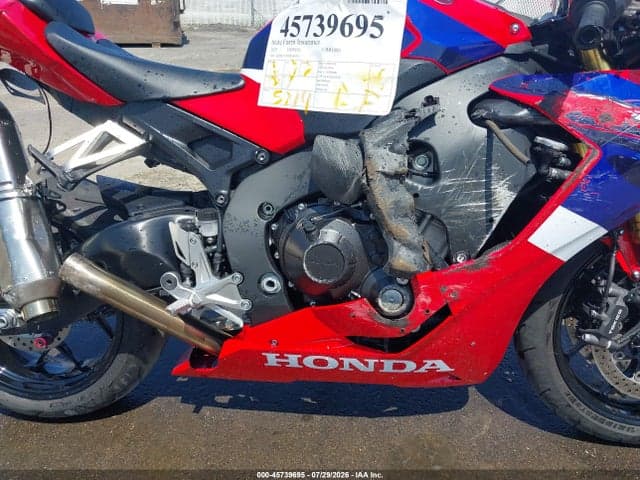 2023 HONDA CBR1000 RR 8