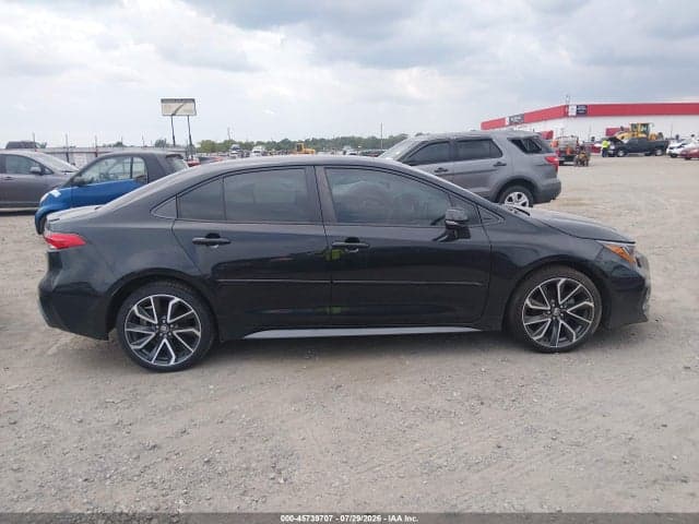2020 TOYOTA COROLLA SE 12